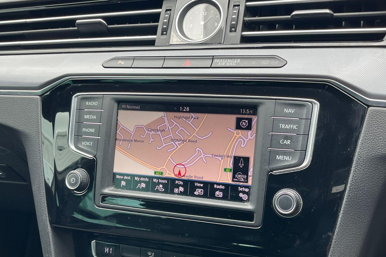 Volkswagen PASSAT Photo 31