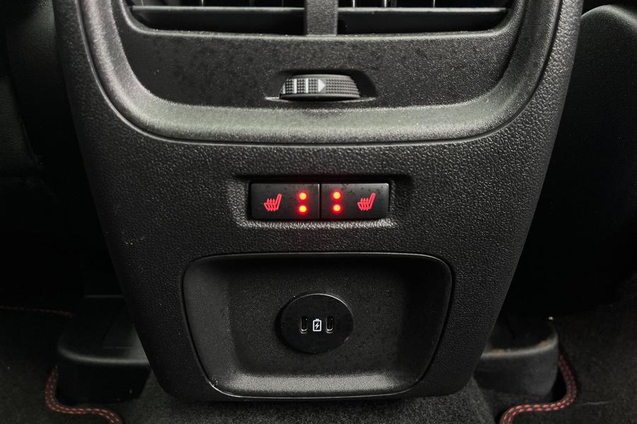 Ford Kuga Photo autoimg-cc55ff5591dfba6aba19034a5628ba874eeda8ed.jpg