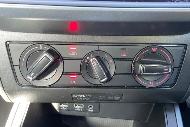 SEAT Arona Photo 35