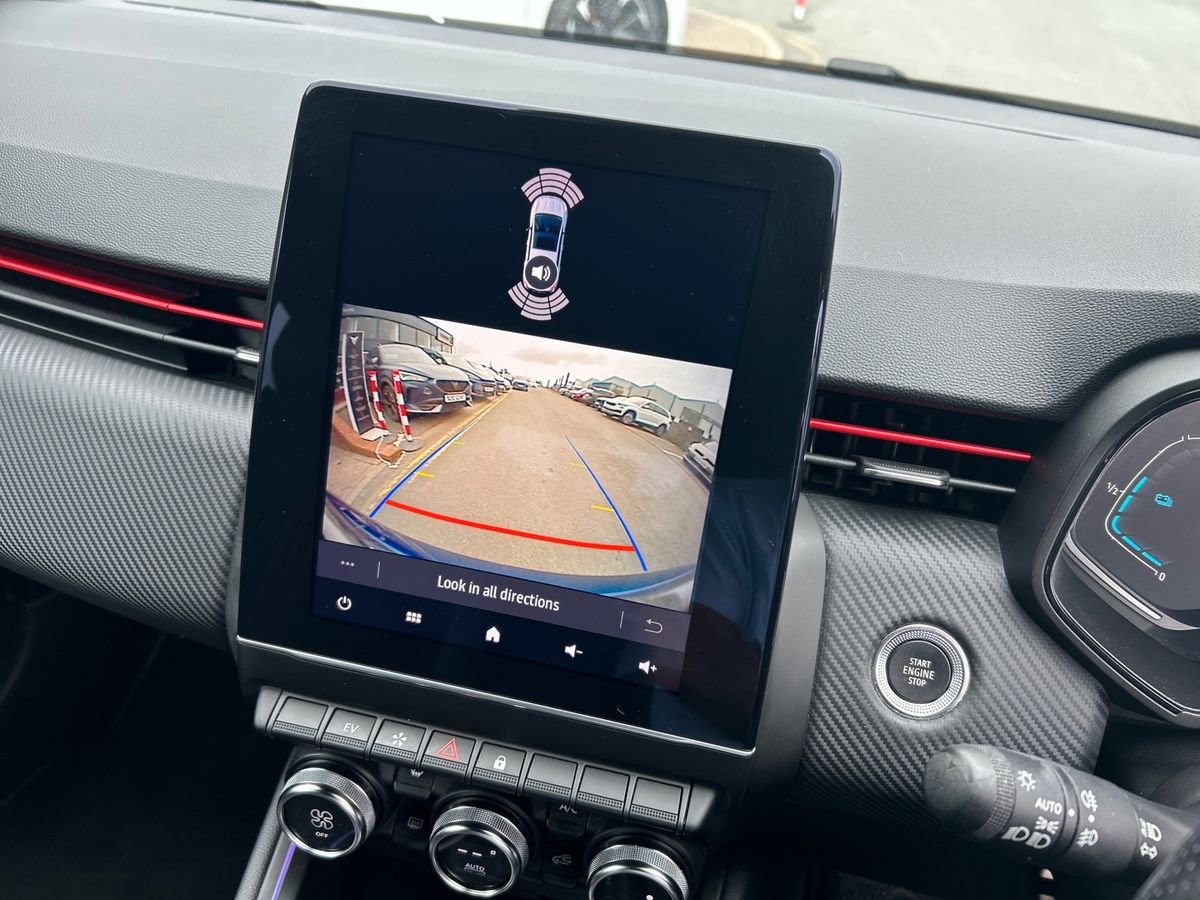 Renault Clio Photo 10
