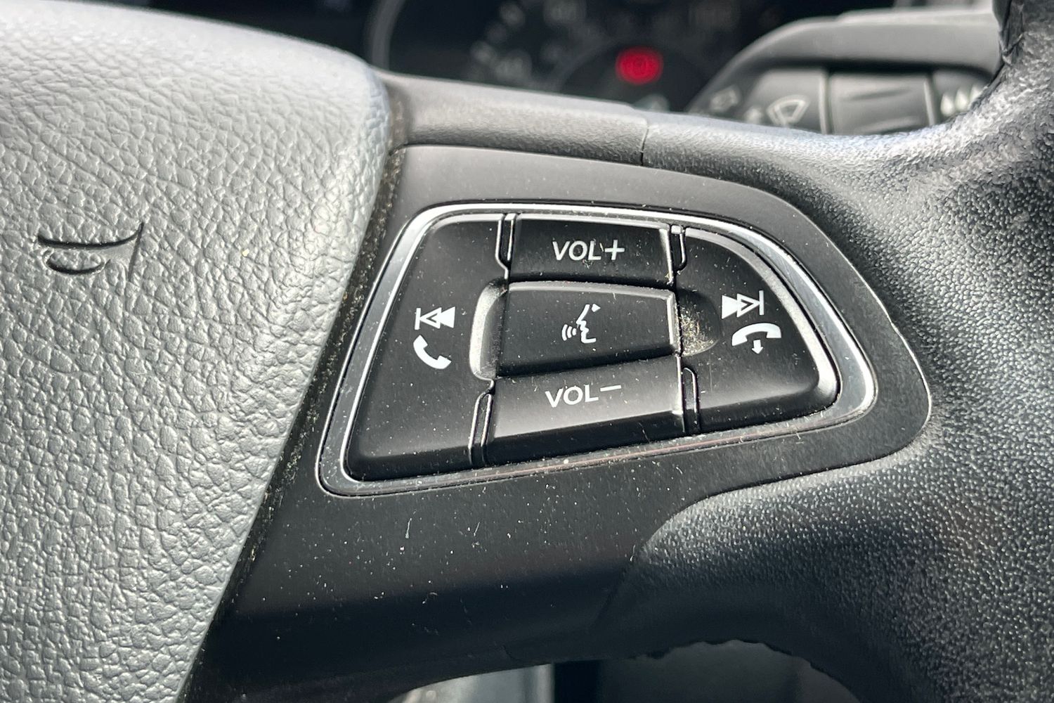 Ford FOCUS Photo 32