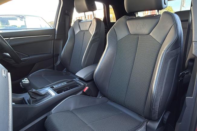 AUDI Q3 Photo 21