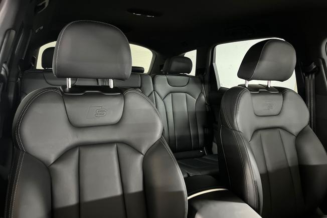 AUDI Q7 Photo 27