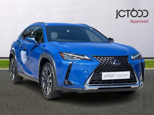 LEXUS UX Photo 1