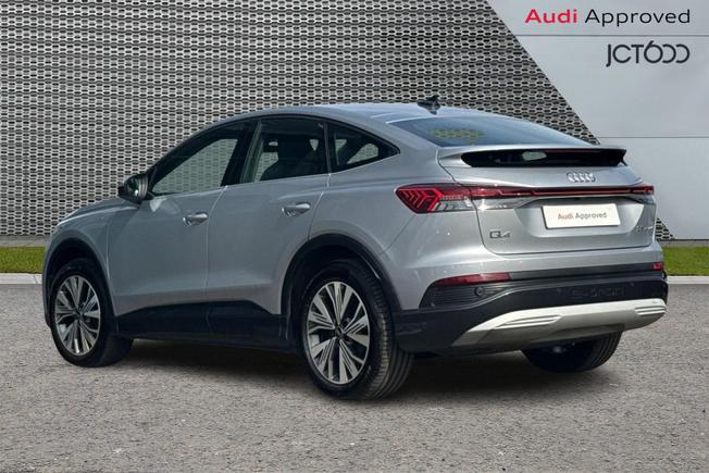 AUDI Q4 E-Tron Photo 3