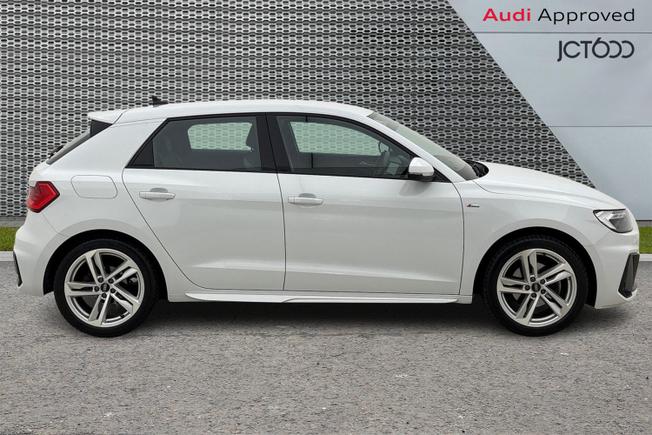 AUDI A1 Photo 4