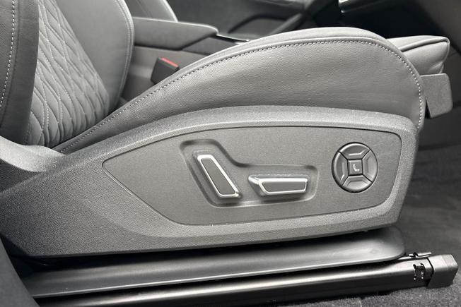 AUDI Q6 E-Tron Photo 27