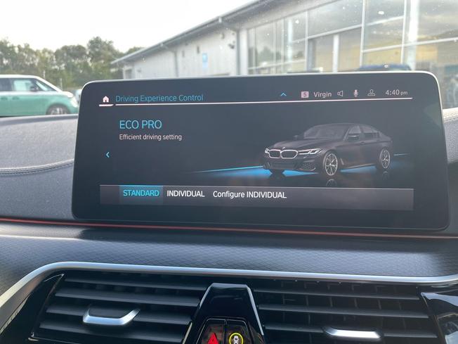 BMW 5 Series Photo 24