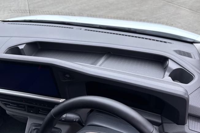 VOLKSWAGEN Transporter Photo 37