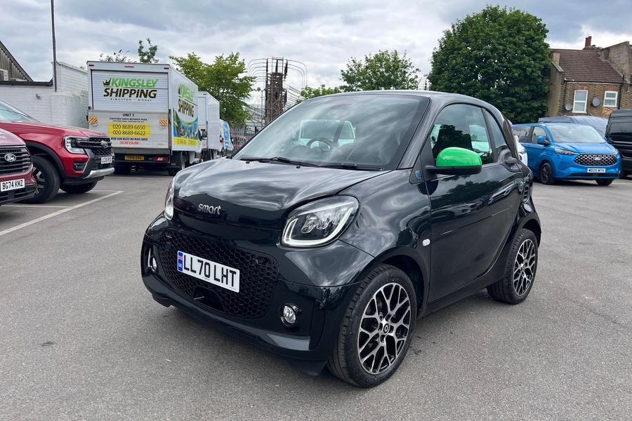 smart FORTWO COUPE Photo autoimg-cc6be3608b693ccd926c0e6b8c671fdd52947e3d.jpg
