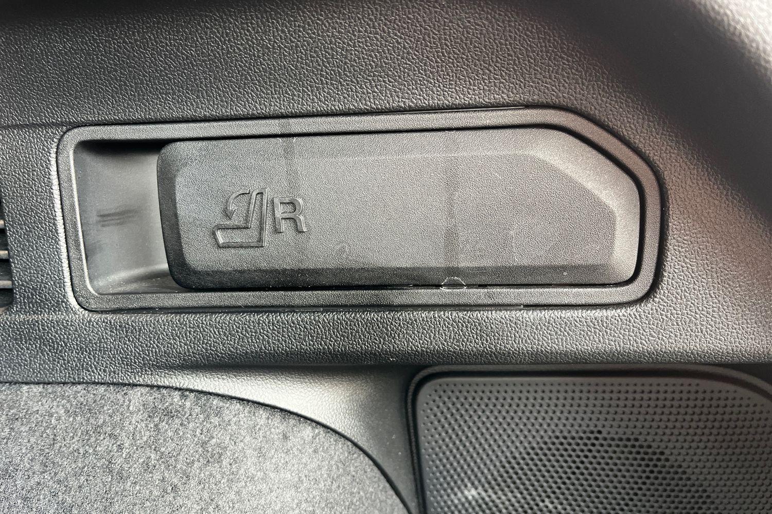 Ford KUGA Photo 35