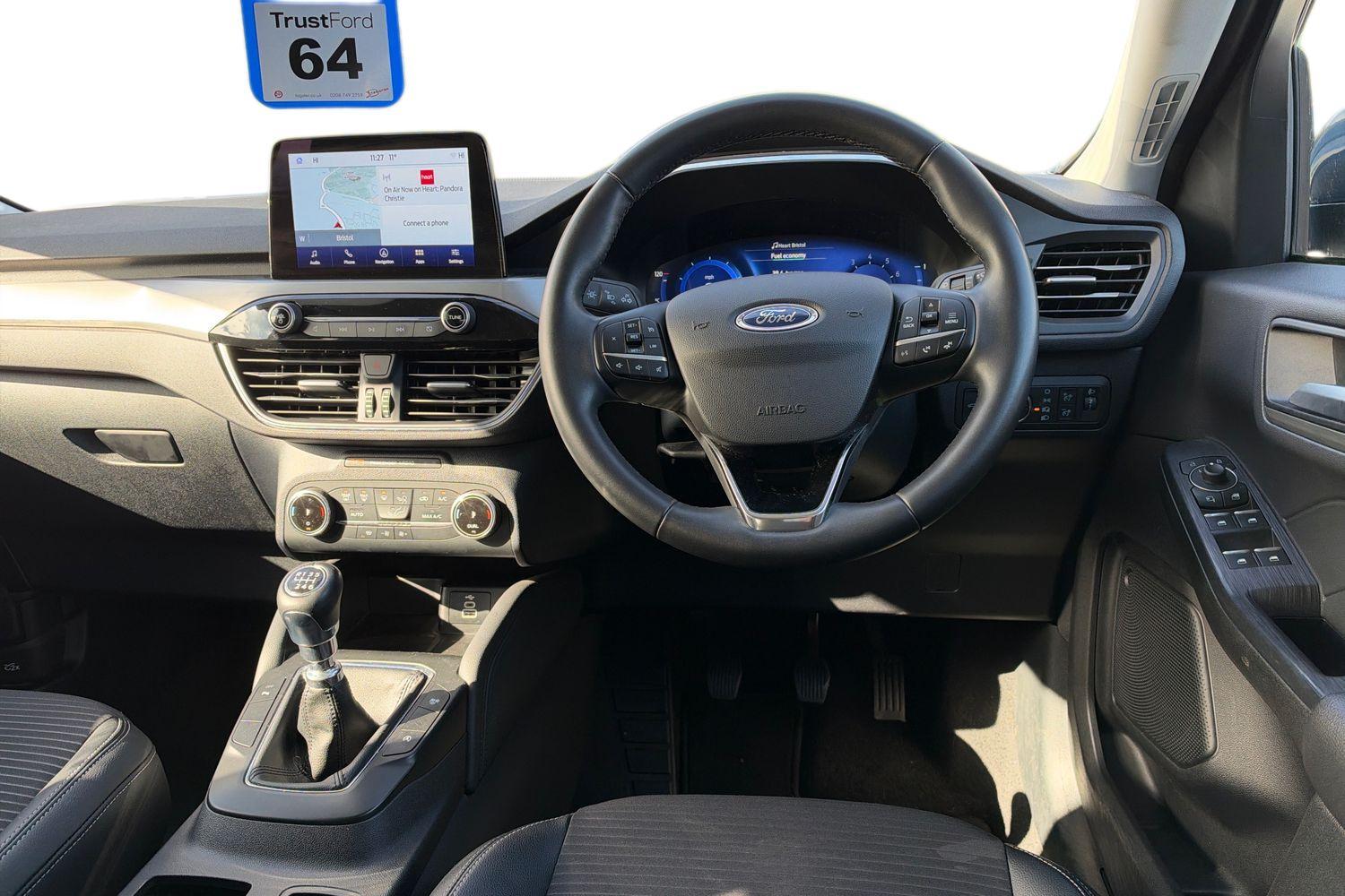 Ford KUGA Photo 10