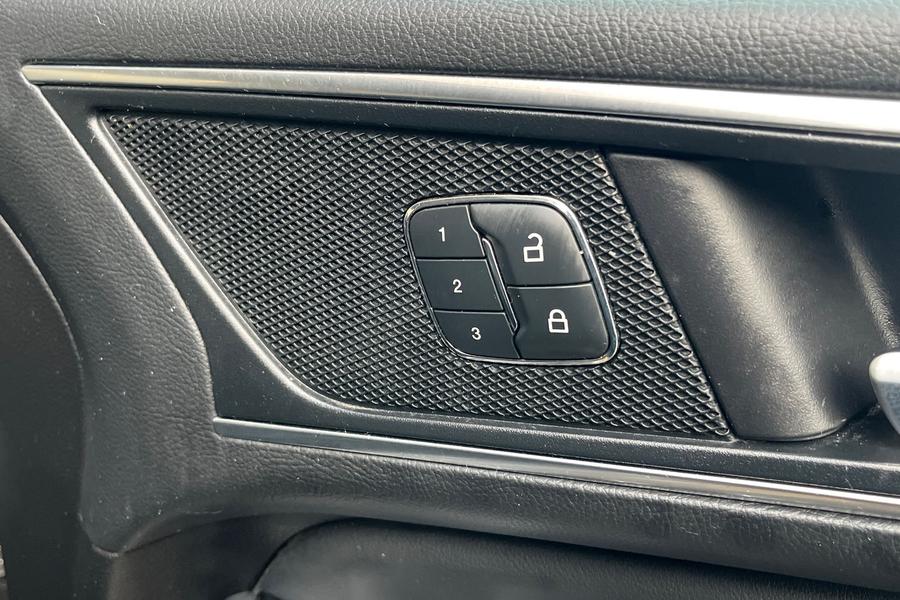 Ford S-MAX Photo autoimg-cc76d4d4f59e82753d85e5cff581cfeb4d4f2374.jpg