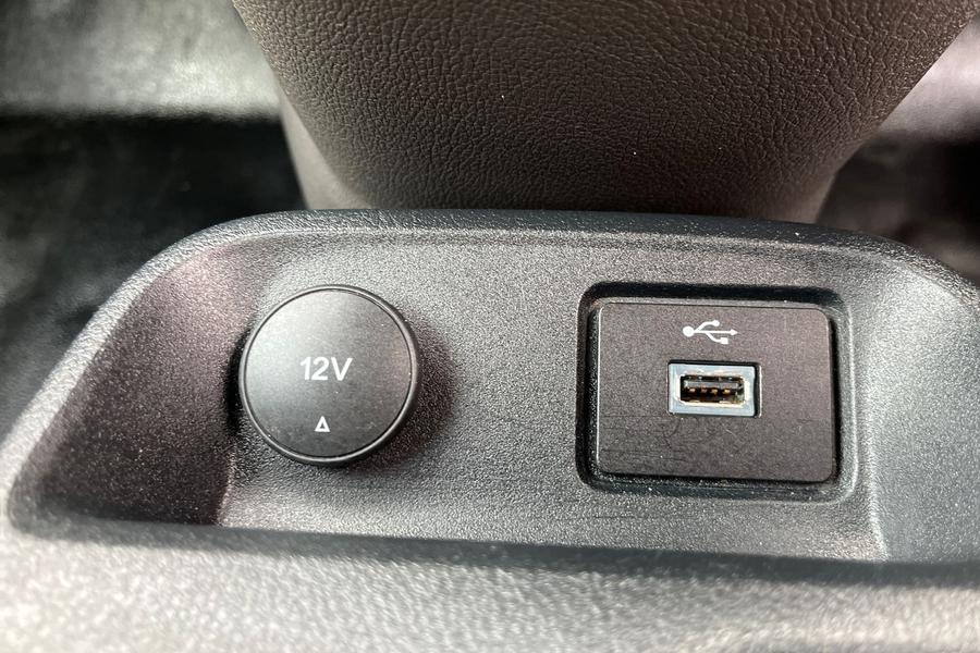 Ford TRANSIT CONNECT Photo autoimg-cc7aa9f91a8c216df18c71d6fec2c0e68aefb7b3.jpg