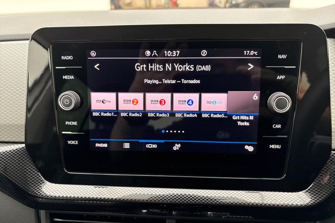Volkswagen T-Cross Photo 13