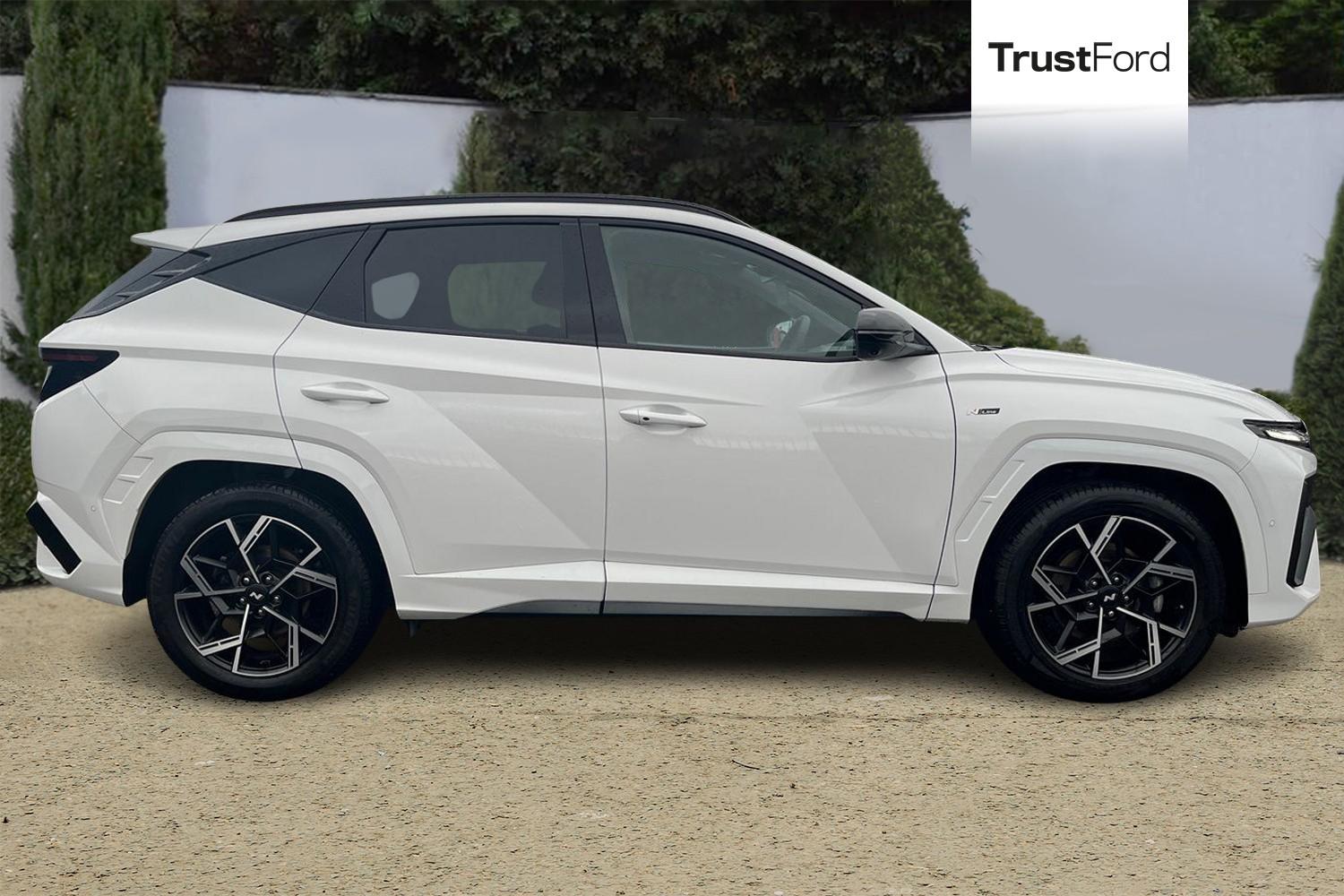 Hyundai TUCSON Photo 2