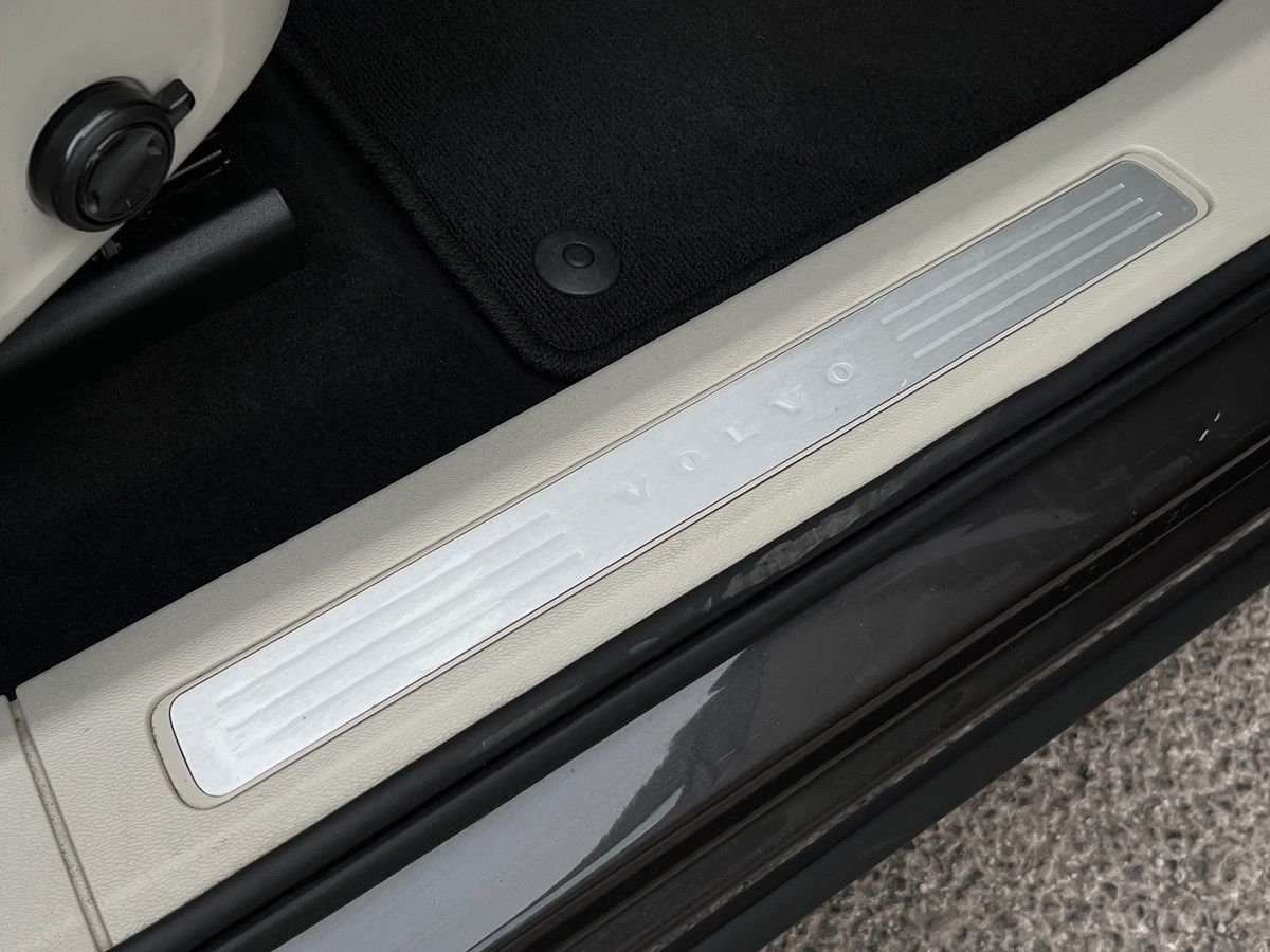 Volvo XC60 Photo 29