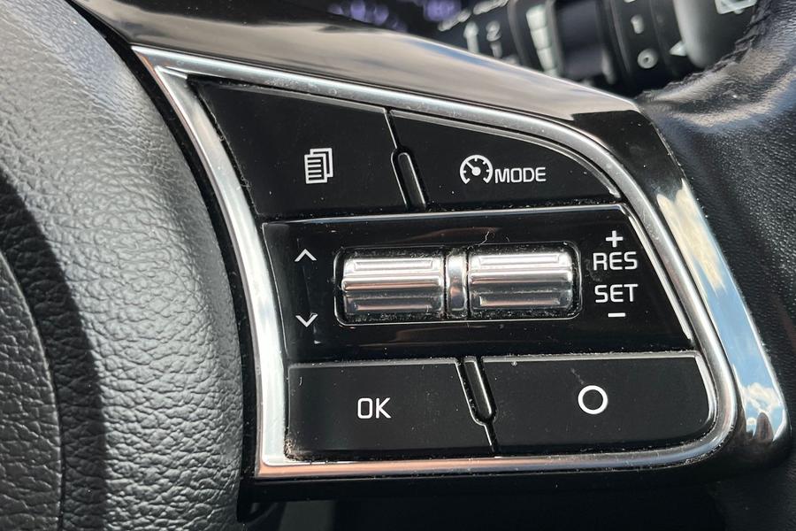 Kia XCEED Photo autoimg-cc8102abd53d7d25a7ca198be677f0d4a2ce3421.jpg
