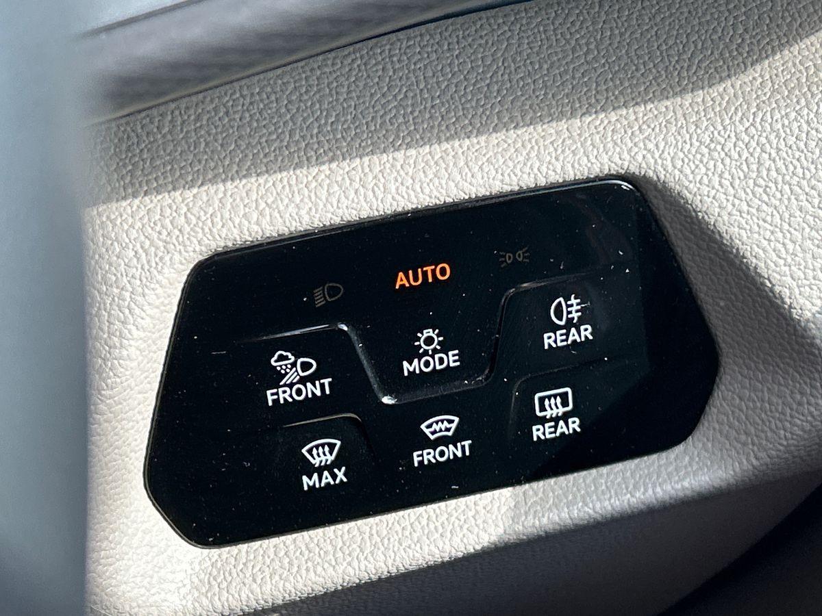 Volkswagen Multivan Photo autoimg-cc8540ae7dc54125f8dc3b69562d72e8b2658e57.jpg