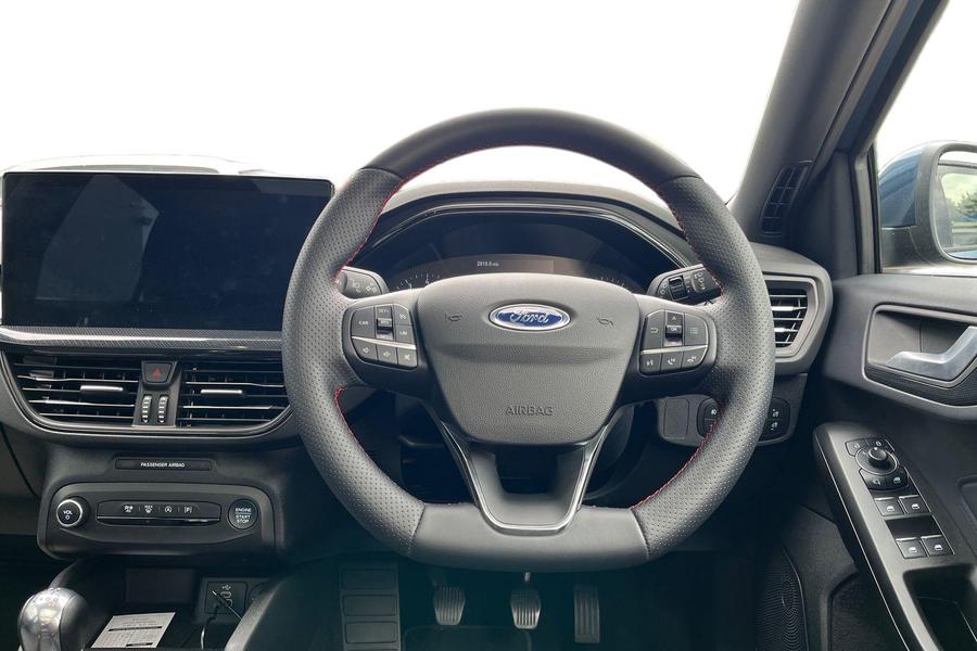 Ford FOCUS Photo autoimg-cc85c70bd41a27414208777b424d0218dd3d2470.jpg