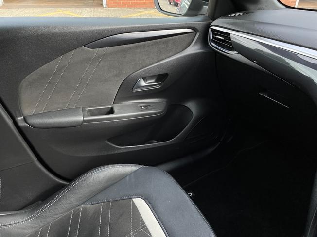 VAUXHALL Corsa Photo 52