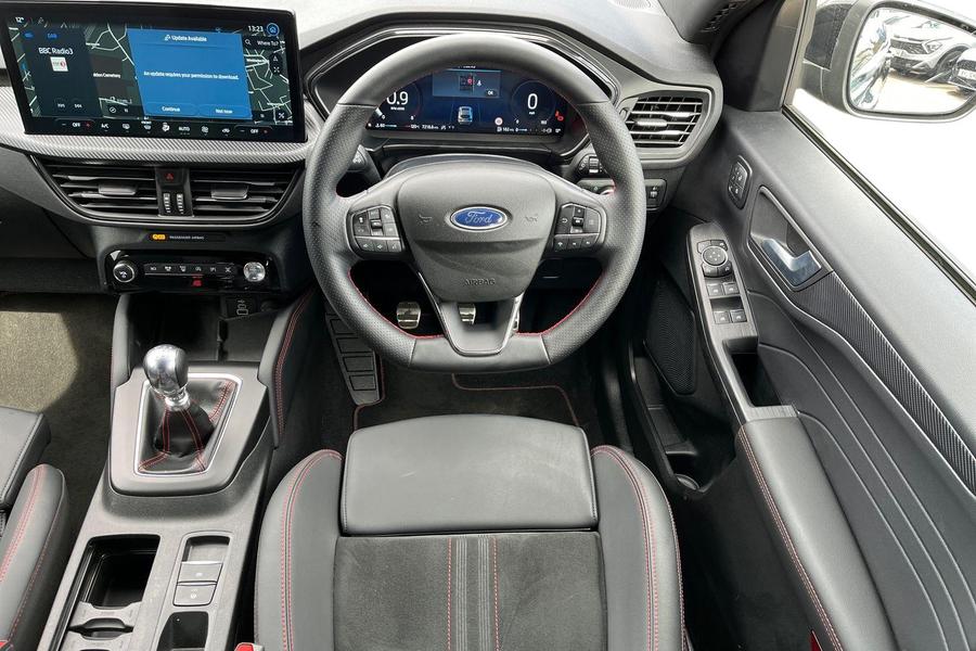 Ford Kuga Photo autoimg-cc8cb8d0bc1590a0df1b5dff628005396278459b.jpg