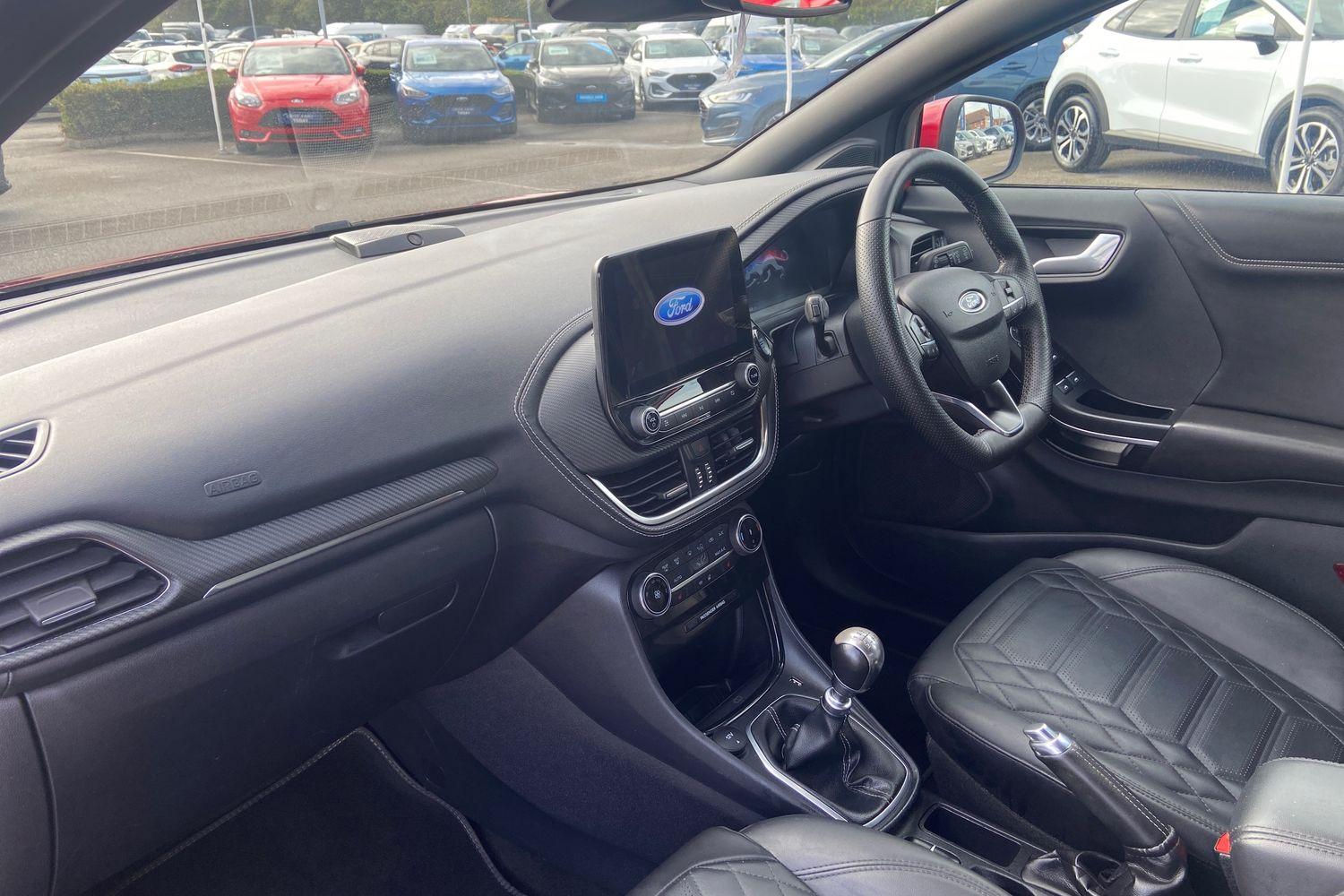 Ford PUMA Photo 17
