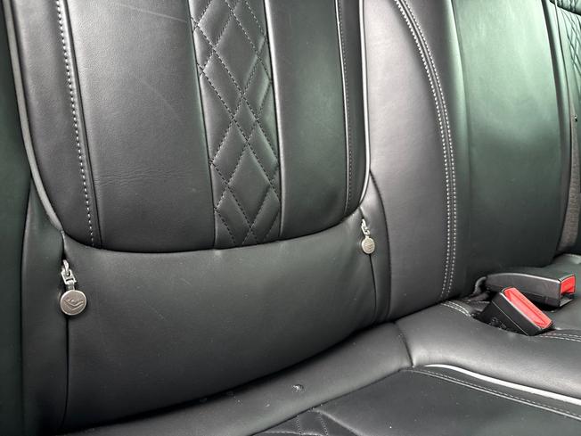 BMW 7 Series Photo 25