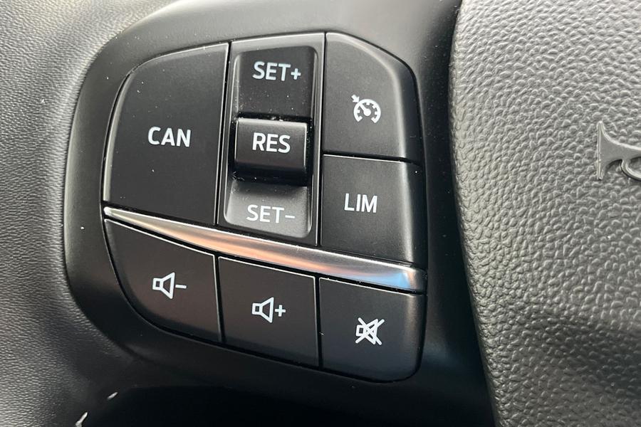 Ford Fiesta Photo autoimg-cc9258f925a86ded84eccfbc99a020513362eed4.jpg