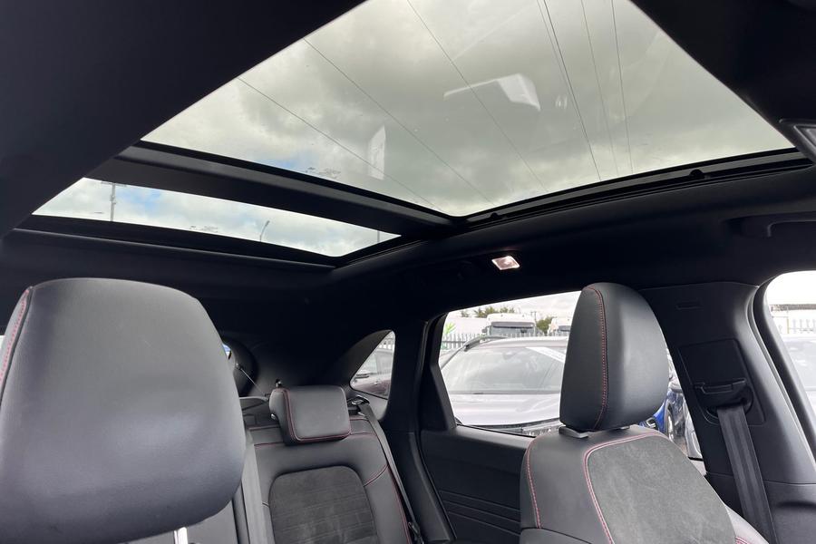 Ford Kuga Photo autoimg-cc97539a1d4d415e227e6984e95c5fe9eb25d48c.jpg