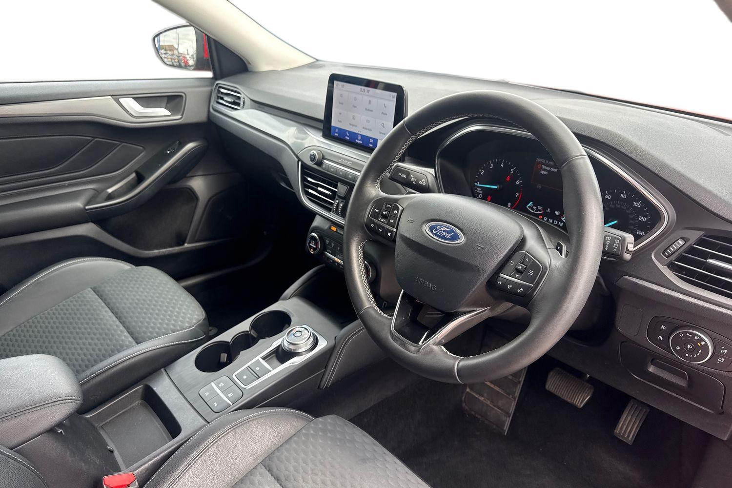 Ford FOCUS Photo 8
