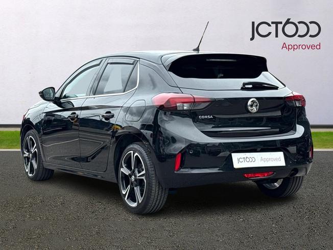 VAUXHALL Corsa Photo 3