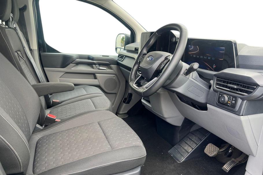 Used Ford TOURNEO CUSTOM WN26TWG 14