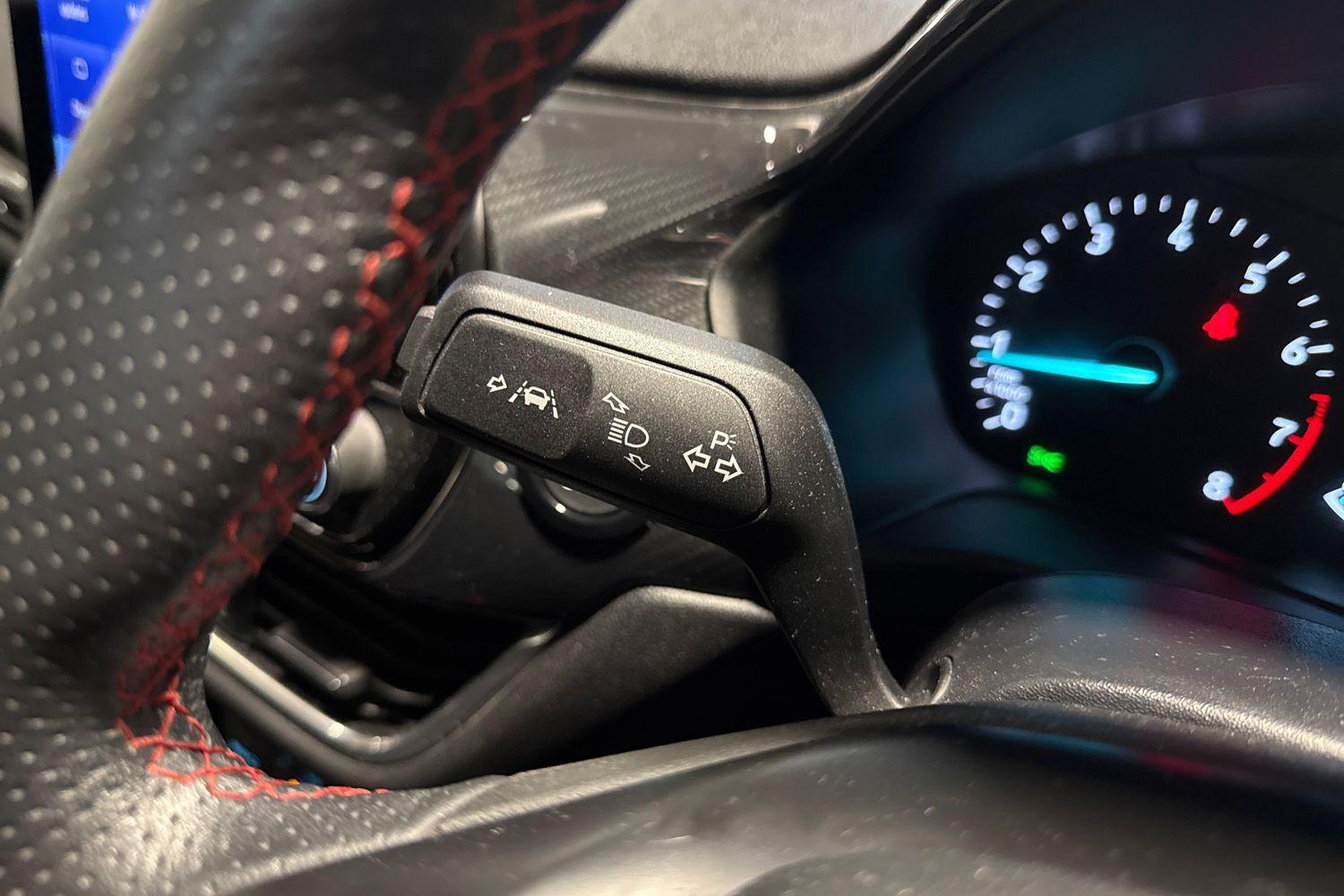 Ford FIESTA Photo 13