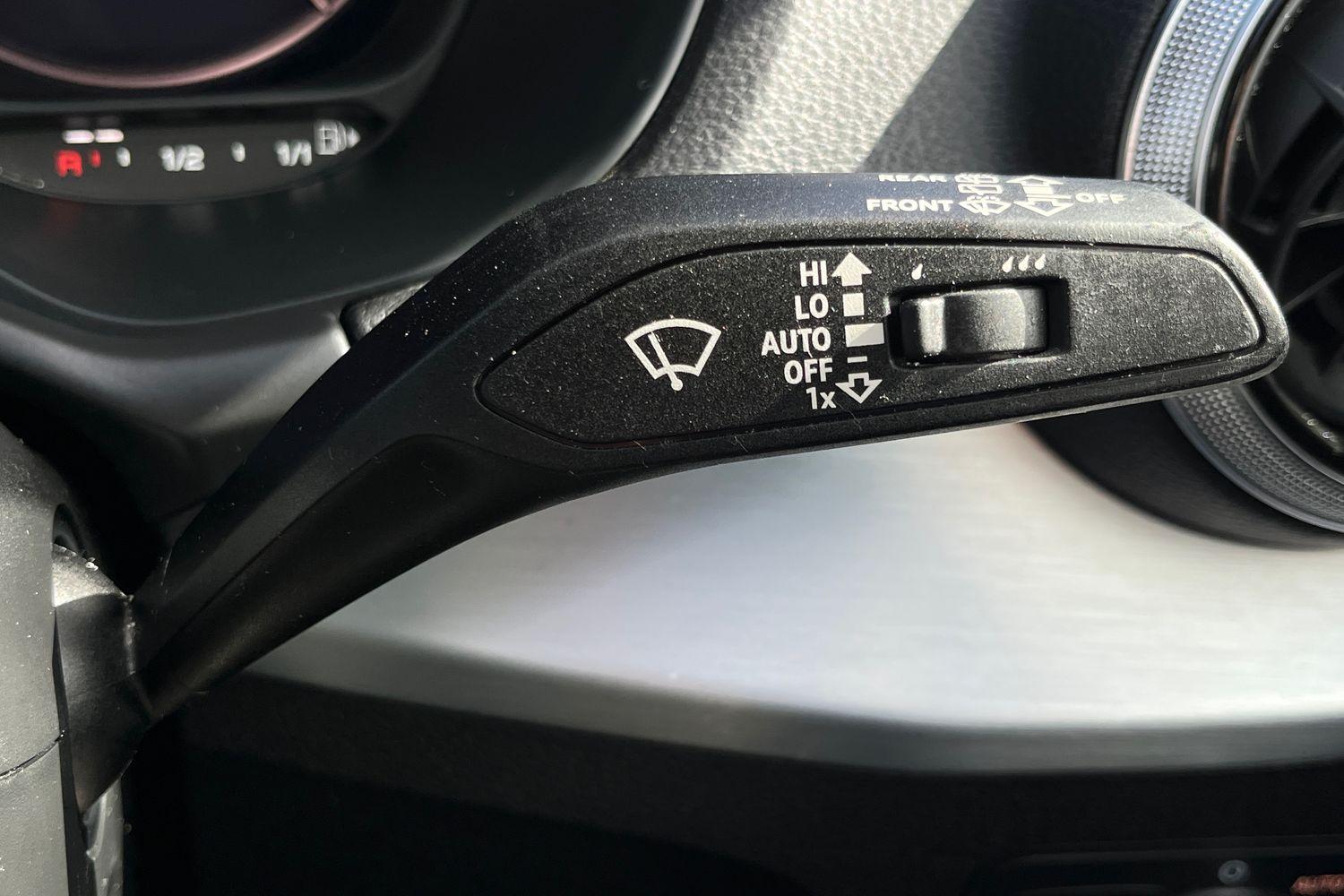 Audi Q2 Photo 14