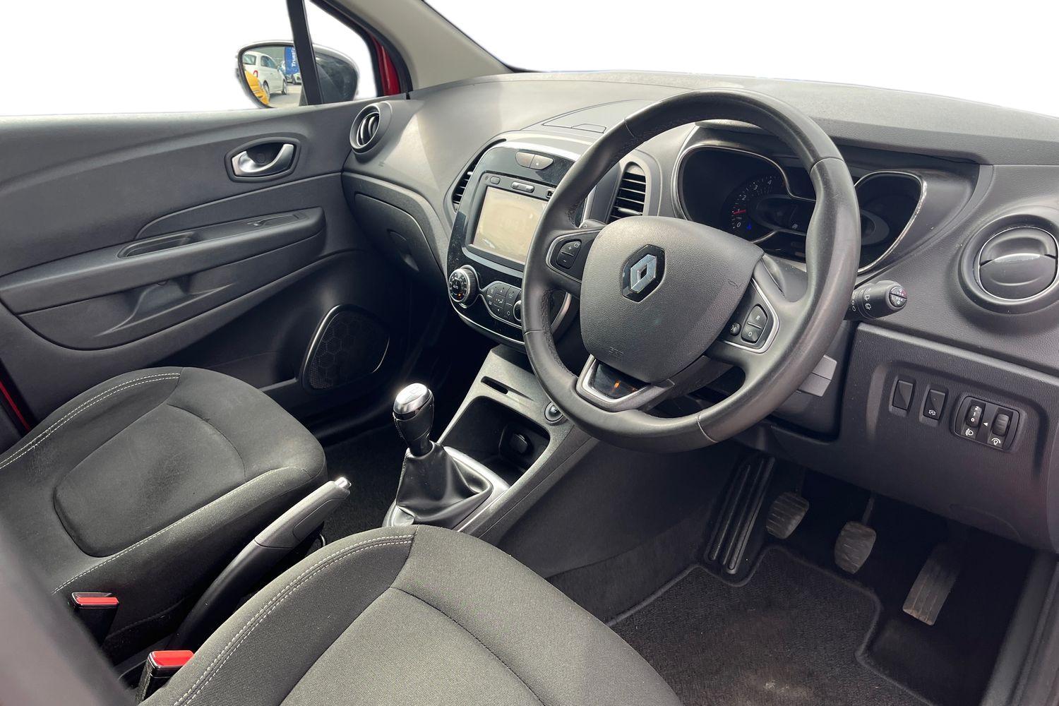 Renault CAPTUR Photo 8