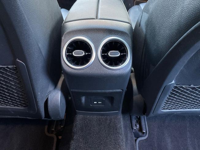 MERCEDES-BENZ CLA Photo 35