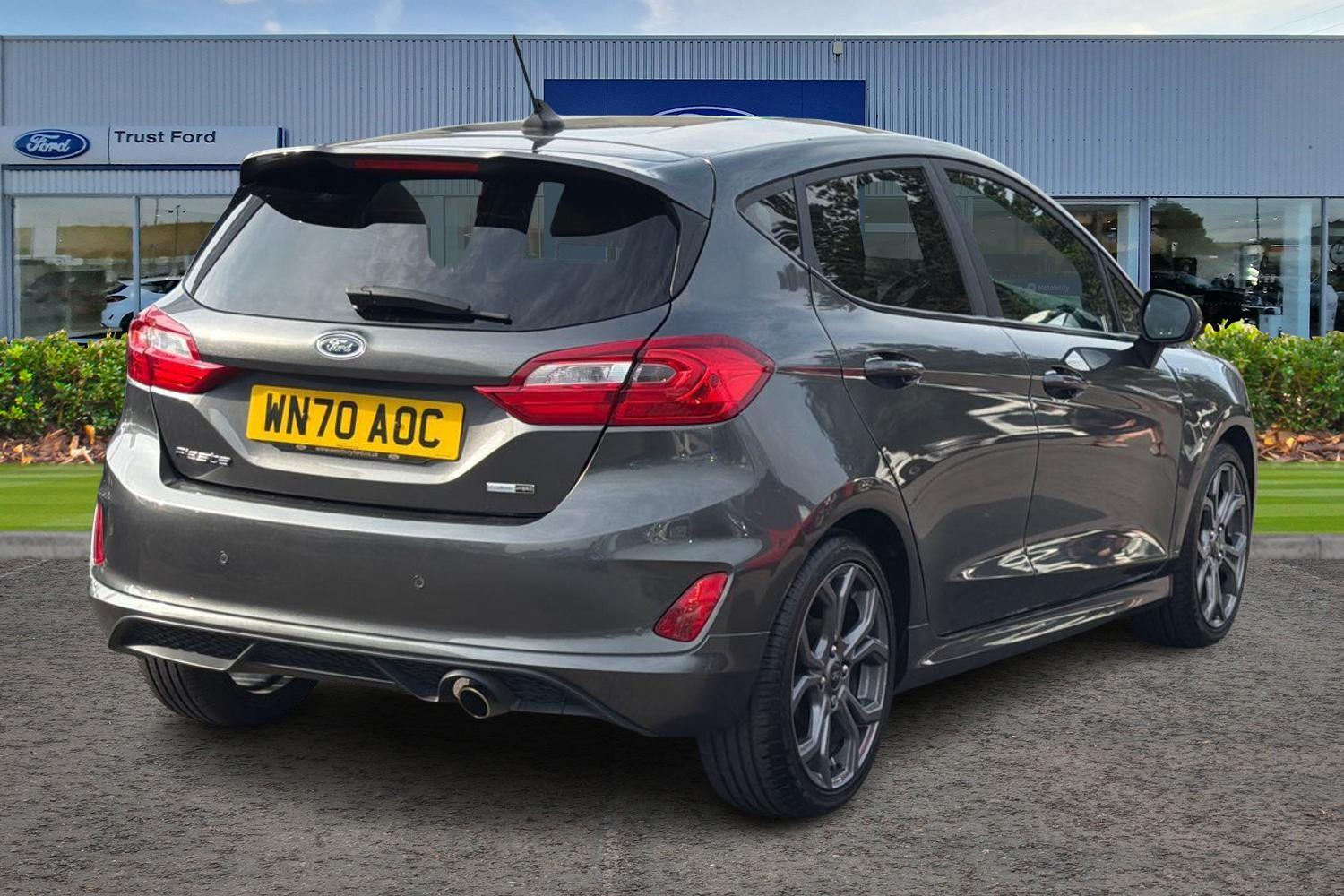Ford FIESTA Photo 3