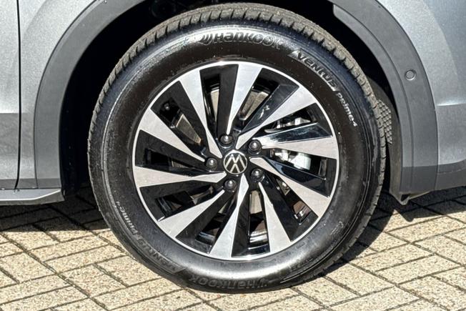 VOLKSWAGEN T-Roc Photo 22