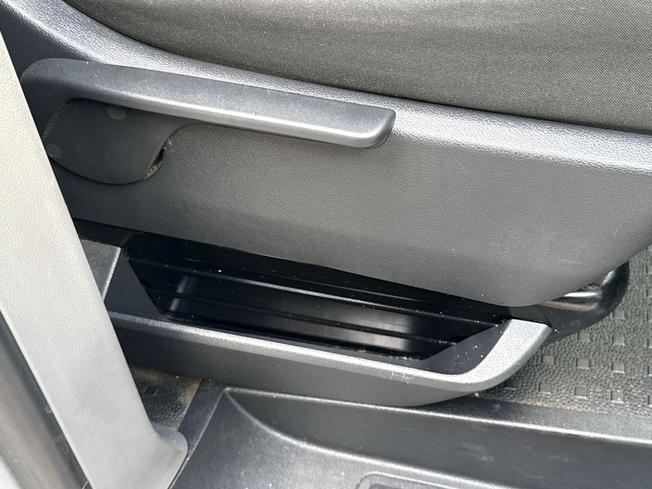 VOLKSWAGEN Transporter Photo 46