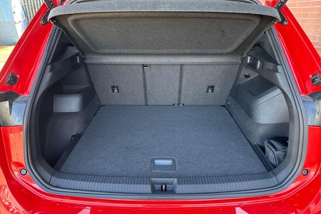 VOLKSWAGEN Tiguan Photo 12