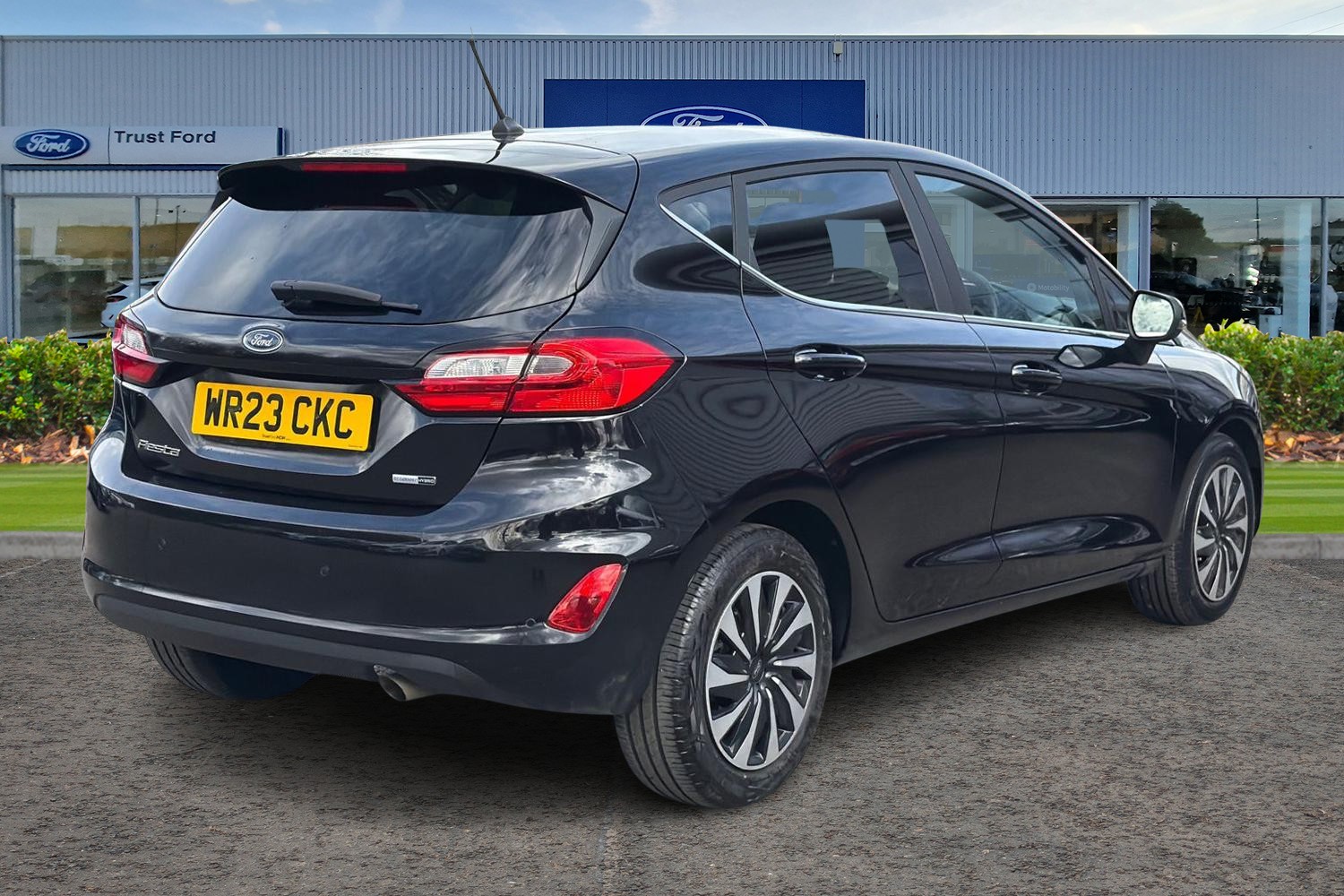 Ford FIESTA Photo 3