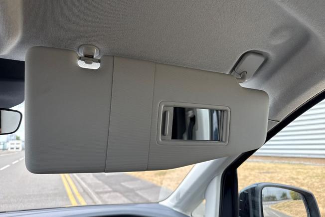 VOLKSWAGEN Caddy Photo 47