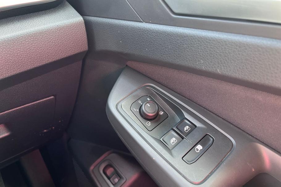 Used Ford TRANSIT CONNECT WR75HYY 31