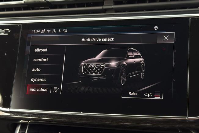 AUDI Q7 Photo 38