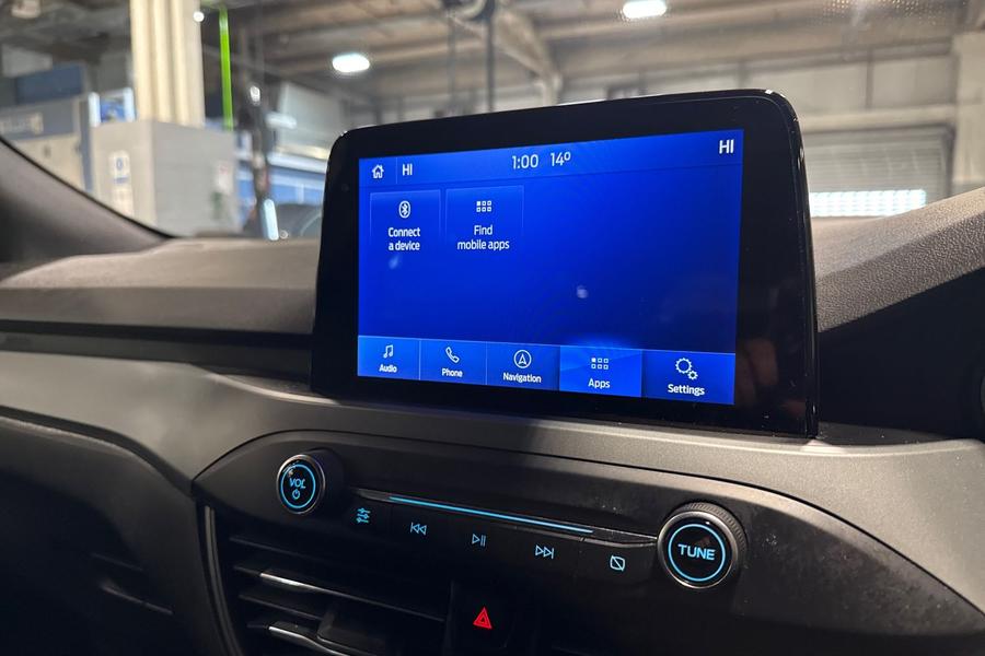 Ford FOCUS Photo autoimg-ccb6eb1add8171f0b0637a6d18fd264fbacdedd8.jpg