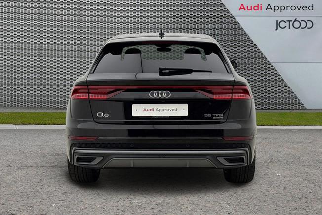 AUDI Q8 Photo 7