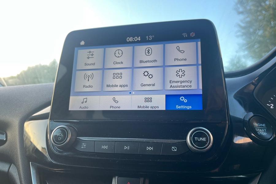 Ford FIESTA Photo autoimg-ccba28ad1773faade3cbe8d3511890b5b67e4da1.jpg
