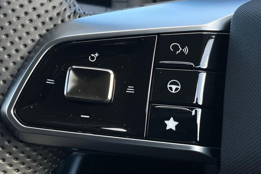 MG Motor UK ZS Photo autoimg-ccbb679b7b76c6157647d30ae133122d8774617b.jpg