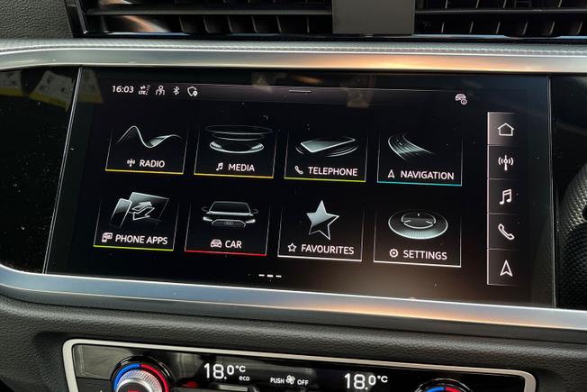 Audi Q3 Photo 13